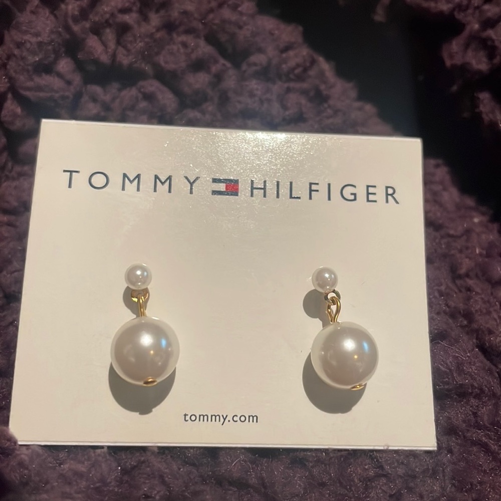Tommy Hilfiger pierced pearl drop earrings - brand new